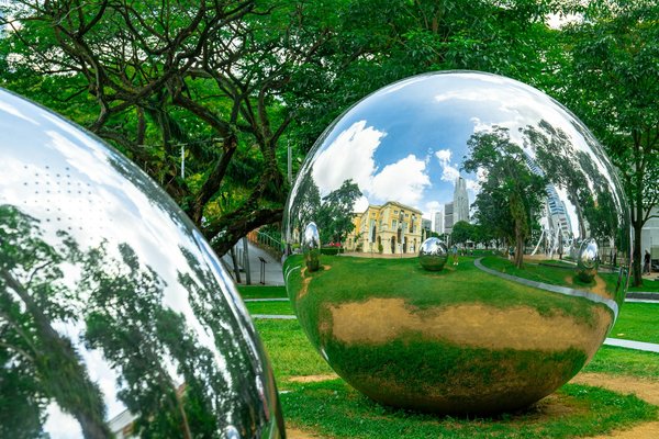 Optimisez votre expérience auditive : Le guide de l'audioprothésiste pour un réglage parfait de votre appareil auditif.